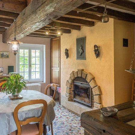 Chantilly ,Petit Dejeuner Et Table D'Hotes Possible Noyers Kültér fotó