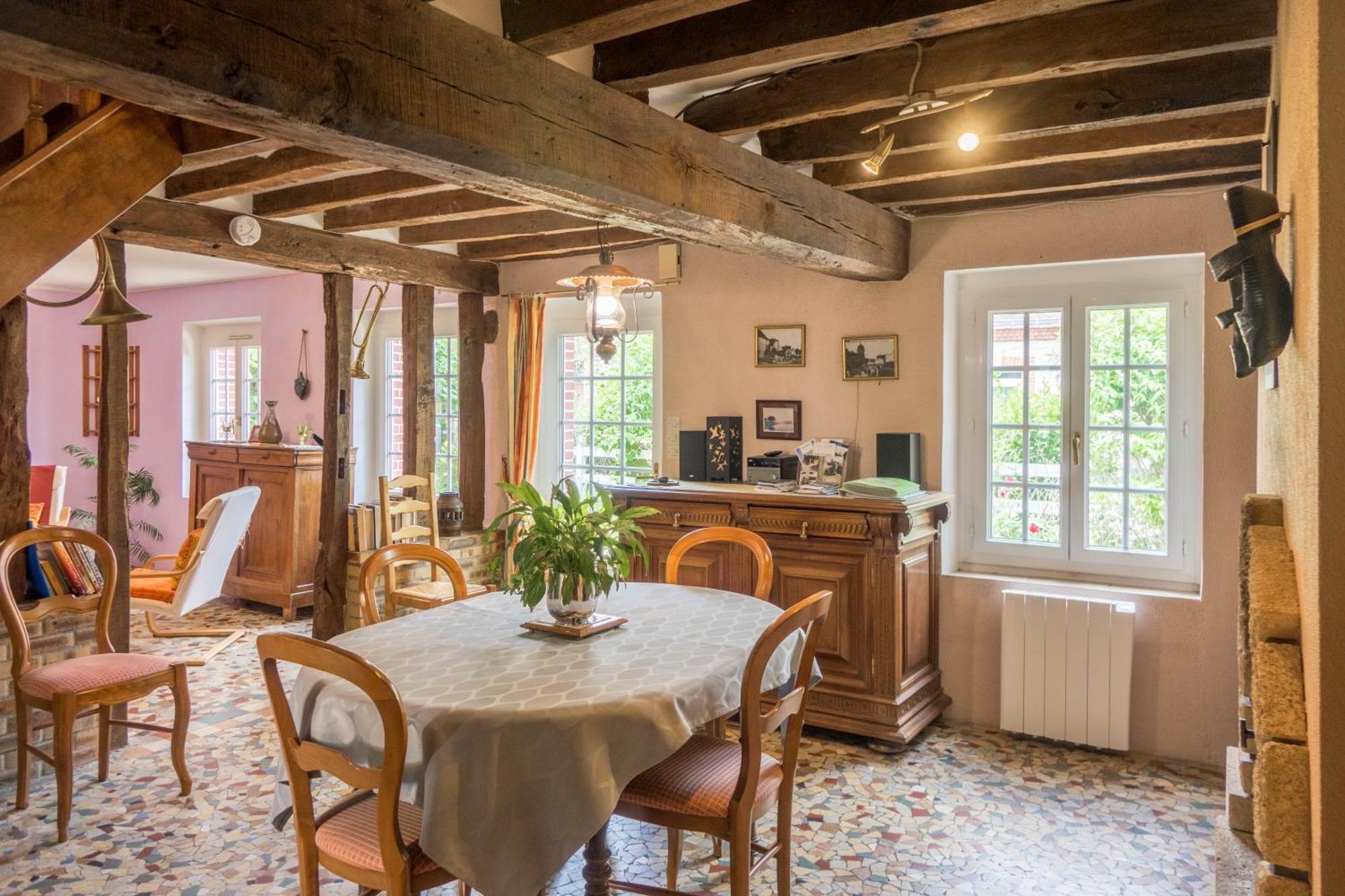 Chantilly ,Petit Dejeuner Et Table D'Hotes Possible Noyers Kültér fotó